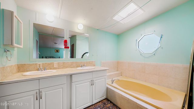 10254 ROADWAY Drive, Jacksonville, FL 32225