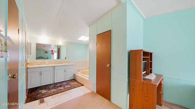 10254 ROADWAY Drive, Jacksonville, FL 32225