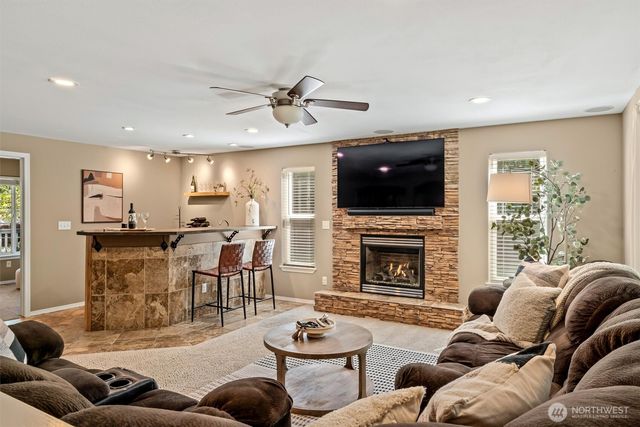 25700 46th Avenue NE, Arlington, WA 98223
