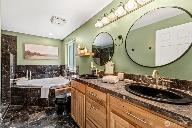 25700 46th Avenue NE, Arlington, WA 98223