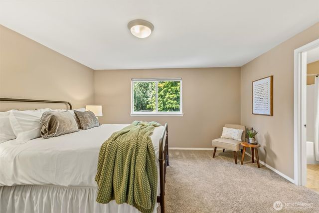 25700 46th Avenue NE, Arlington, WA 98223