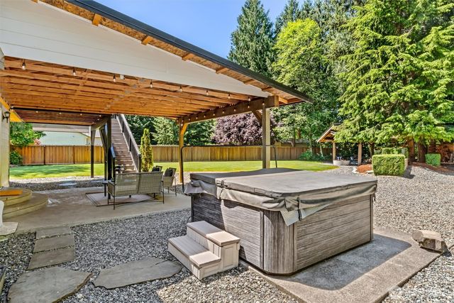 25700 46th Avenue NE, Arlington, WA 98223
