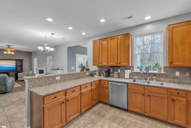 236 Garfield Lane, Simpsonville, SC 29681