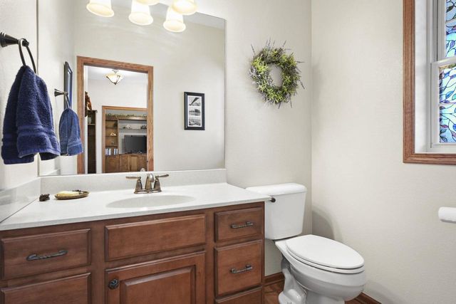 245 Stone Bridge Circle, Deerfield, WI 53531