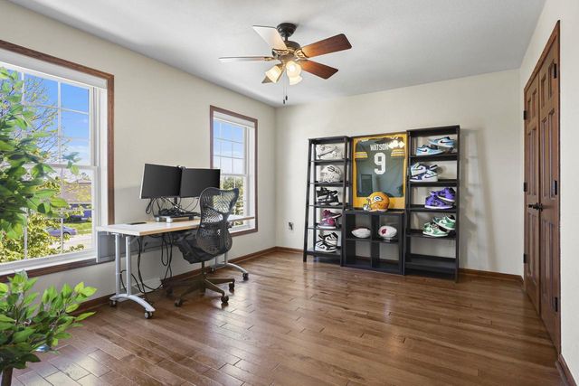 245 Stone Bridge Circle, Deerfield, WI 53531
