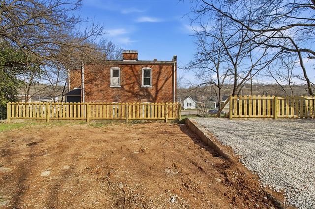 508 S 2nd Street, De Soto, MO 63020