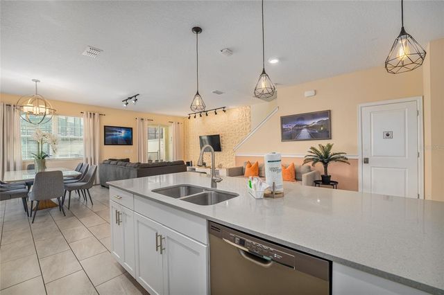 4800 MEMORIES LANE, Kissimmee, FL 34746