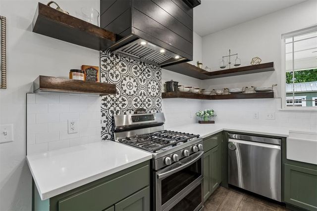 9025 E Charter Oak Road, Guthrie, OK 73044