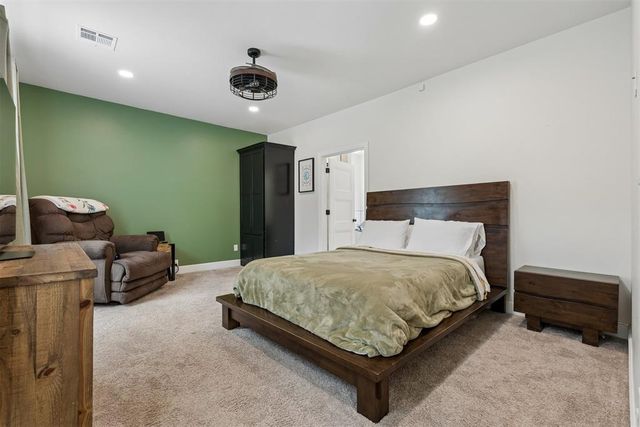 9025 E Charter Oak Road, Guthrie, OK 73044
