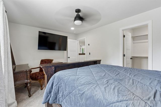 9025 E Charter Oak Road, Guthrie, OK 73044