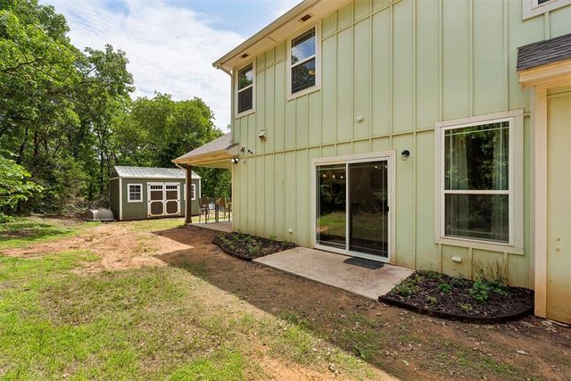 9025 E Charter Oak Road, Guthrie, OK 73044