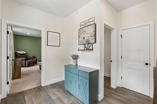 9025 E Charter Oak Road, Guthrie, OK 73044