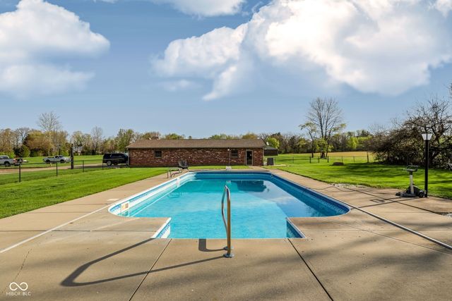 11025 McLaughlin Lane, Mooresville, IN 46158