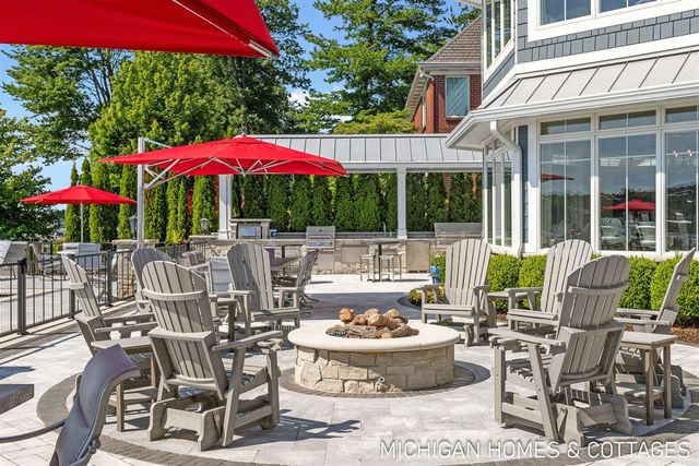 229 Norwood Avenue, Holland, MI 49424