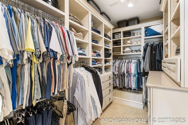 229 Norwood Avenue, Holland, MI 49424