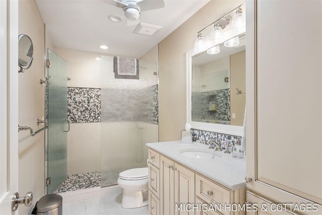 229 Norwood Avenue, Holland, MI 49424