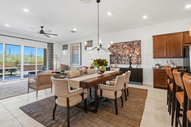 6570 W Winding Knoll Place, Marana, AZ 85658