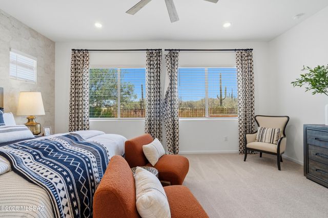 6570 W Winding Knoll Place, Marana, AZ 85658