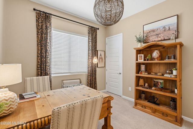 6570 W Winding Knoll Place, Marana, AZ 85658