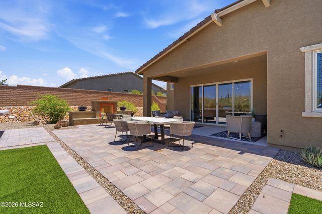 6570 W Winding Knoll Place, Marana, AZ 85658