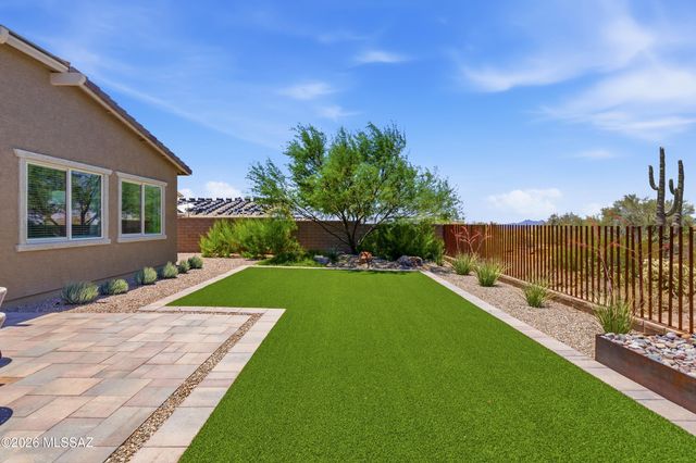 6570 W Winding Knoll Place, Marana, AZ 85658