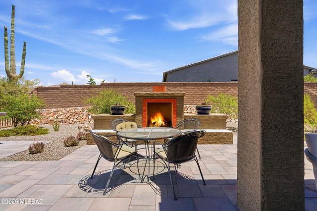 6570 W Winding Knoll Place, Marana, AZ 85658