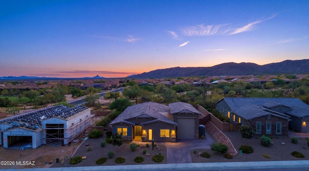 6570 W Winding Knoll Place, Marana, AZ 85658