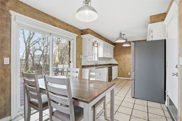 3009 S Ash Avenue, Broken Arrow, OK 74012