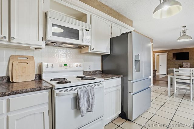 3009 S Ash Avenue, Broken Arrow, OK 74012