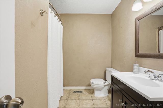 3009 S Ash Avenue, Broken Arrow, OK 74012