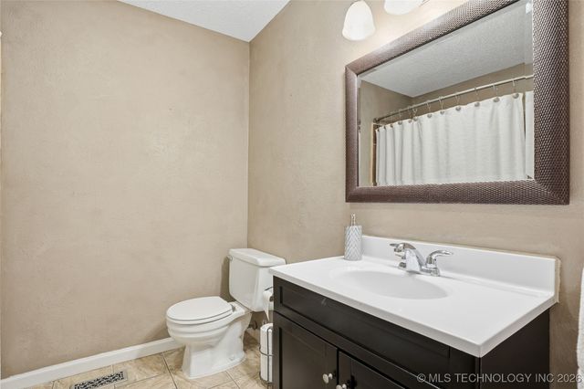 3009 S Ash Avenue, Broken Arrow, OK 74012