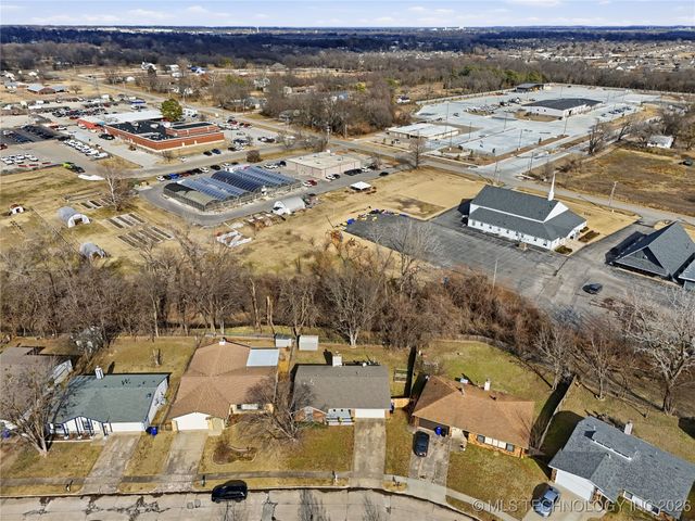 3009 S Ash Avenue, Broken Arrow, OK 74012