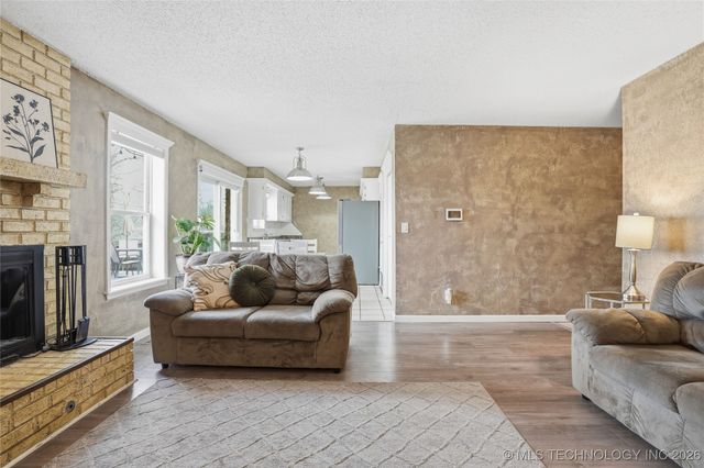 3009 S Ash Avenue, Broken Arrow, OK 74012