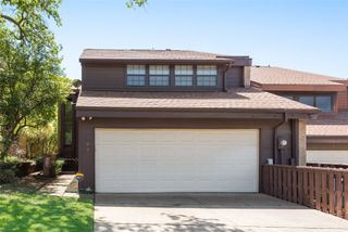 707 Oakwood Trail, Fort Worth, TX 76112