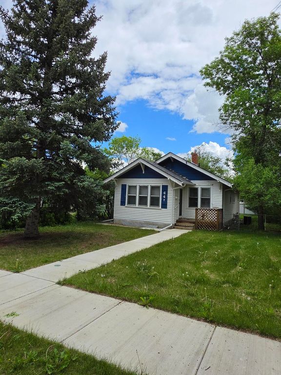 445 10th AVE, Havre, MT 59501 photo 2