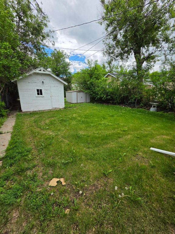 445 10th AVE, Havre, MT 59501 photo 25