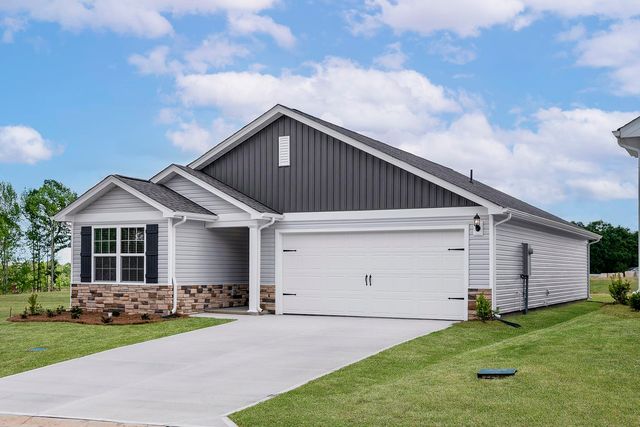 423 West Claywalk Road, Woodruff, SC 29388