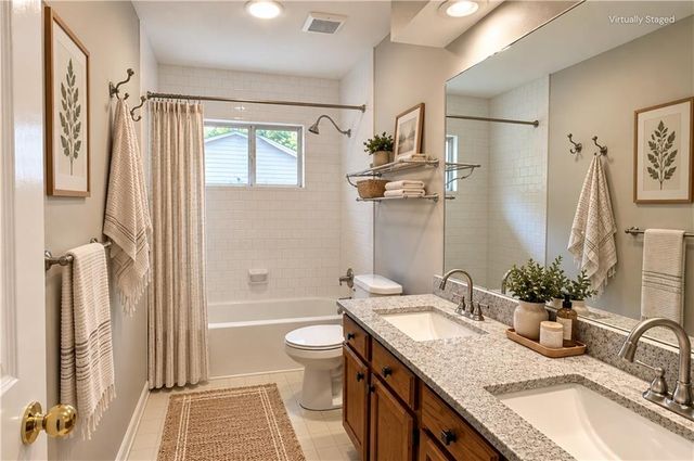 10950 Pinehigh Drive, Alpharetta, GA 30022