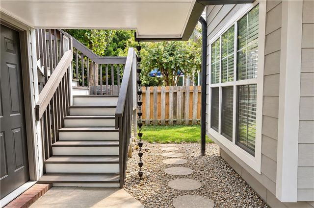 10950 Pinehigh Drive, Alpharetta, GA 30022