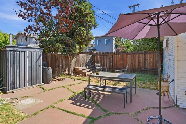 1427 W Willow St, Stockton, CA 95203