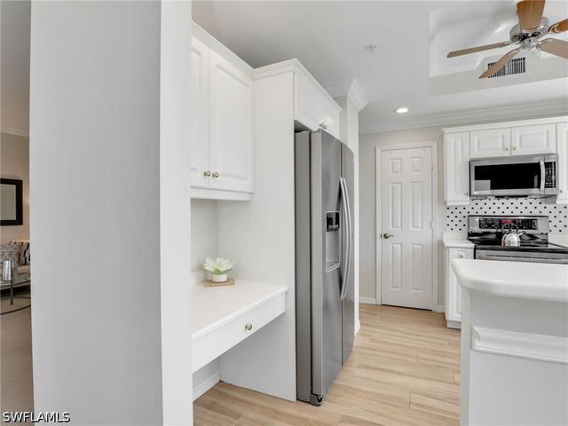 1001 Arbor Lake DR 301, Naples, FL 34110