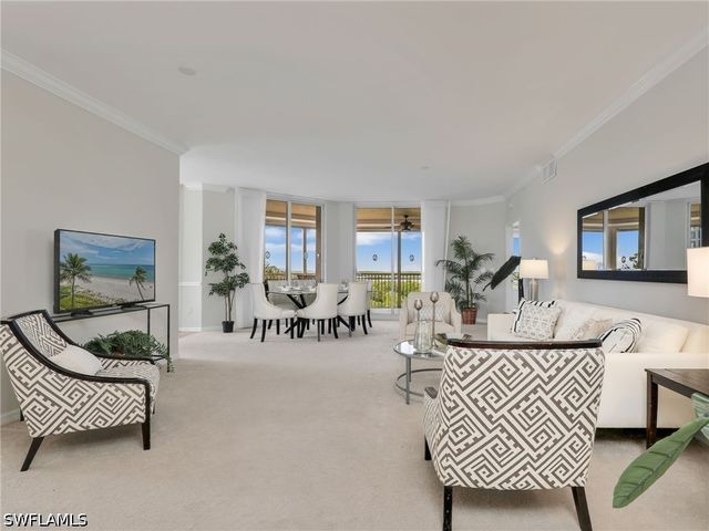 1001 Arbor Lake DR 301, Naples, FL 34110