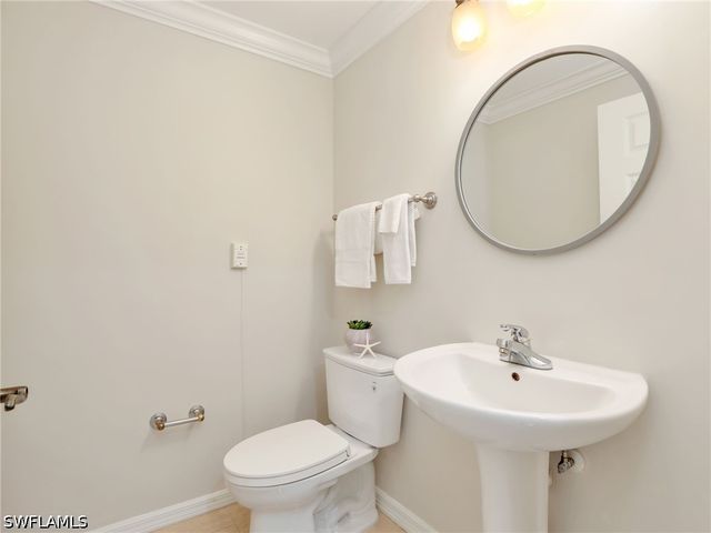 1001 Arbor Lake DR 301, Naples, FL 34110