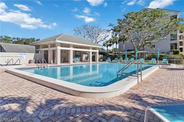 1001 Arbor Lake DR 301, Naples, FL 34110