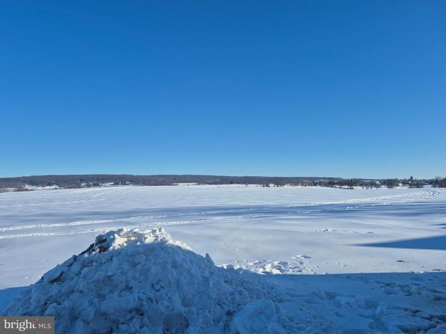 5097 OLD PHILADELPHIA PIKE, Kinzers, PA 17535