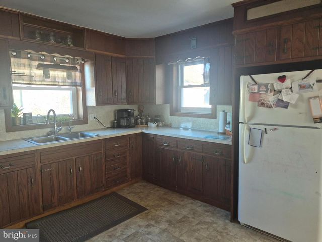 5097 OLD PHILADELPHIA PIKE, Kinzers, PA 17535