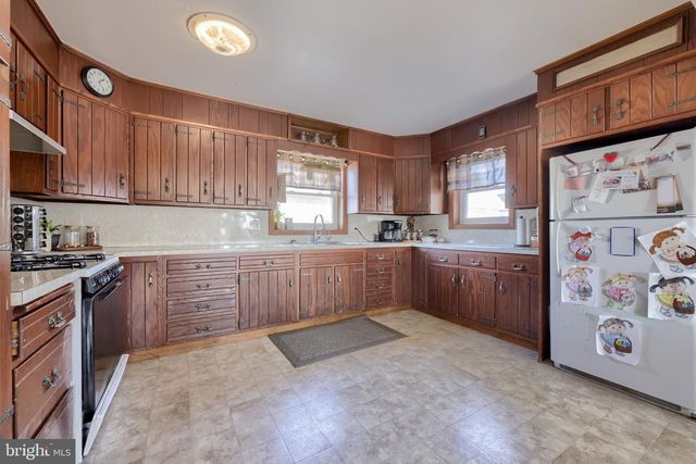 5097 OLD PHILADELPHIA PIKE, Kinzers, PA 17535