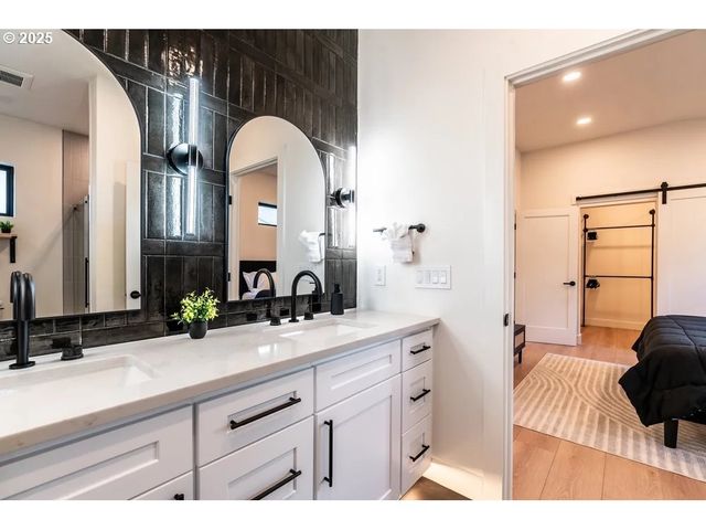 Jeans Rd, Veneta, OR 97487