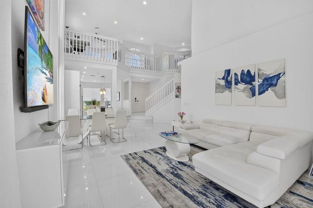 5835 NW 42nd Terrace, Boca Raton, FL 33496