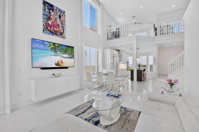5835 NW 42nd Terrace, Boca Raton, FL 33496
